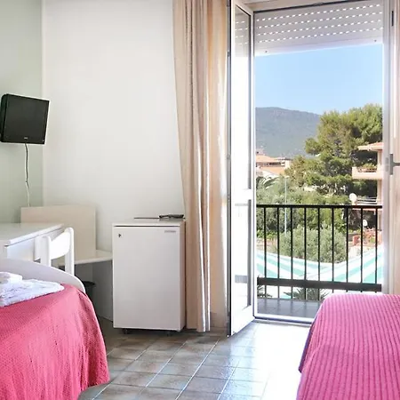 Al Gabbiano 3* Bosa Marina